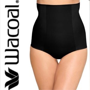 Wacoal🤍Beyond Naked Cotton Blend
Shaping Hi-Waist Brief Size 2X